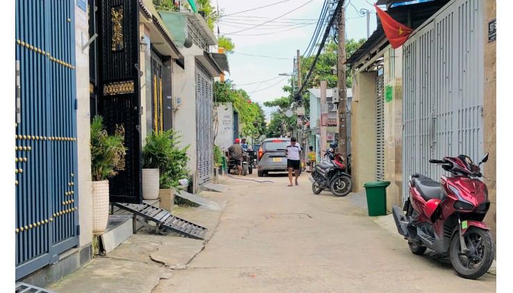 Bán Nhà Hiệp Bình Chánh, Gần Phạm Văn Đồng, 3 Tầng HC 92m2 Nhỉnh7  tỷ, TẶNG FULL NỘI THẤT